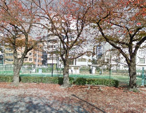 地下鉄堺筋線 北浜駅 徒歩7分 10階建 築28年の周辺写真
