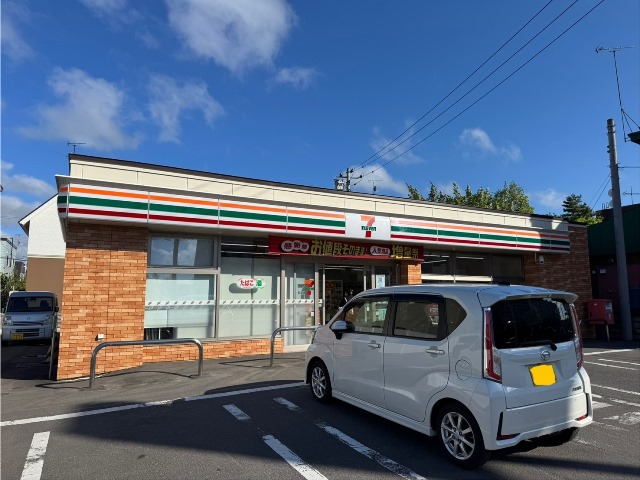 コンビニ　セブンイレブン江別東野幌店（コンビニ）まで344m