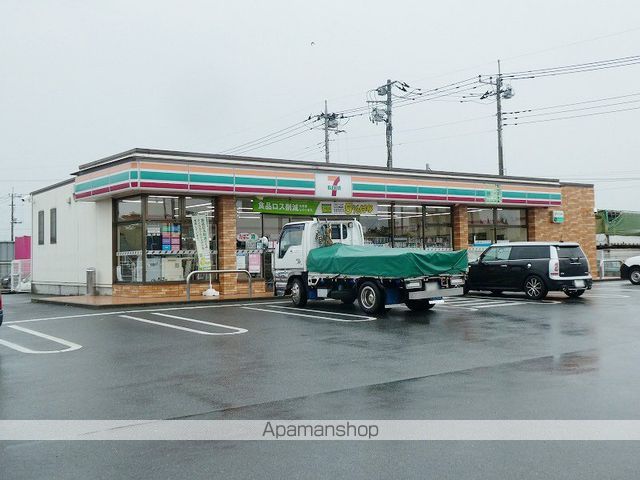 コンビニ　セブンイレブン（コンビニ）まで372m