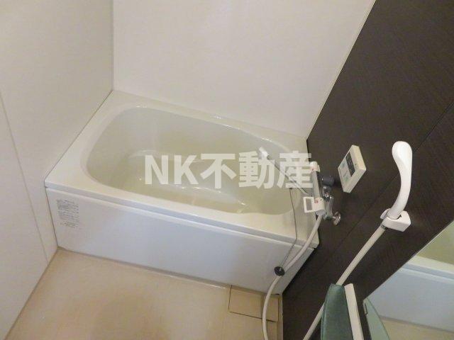 バス・シャワールーム　ゆったり過ごせるお風呂です