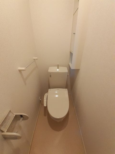 湘南新宿ライン高海 高崎問屋町駅 徒歩15分 2階建 築9年のトイレ写真