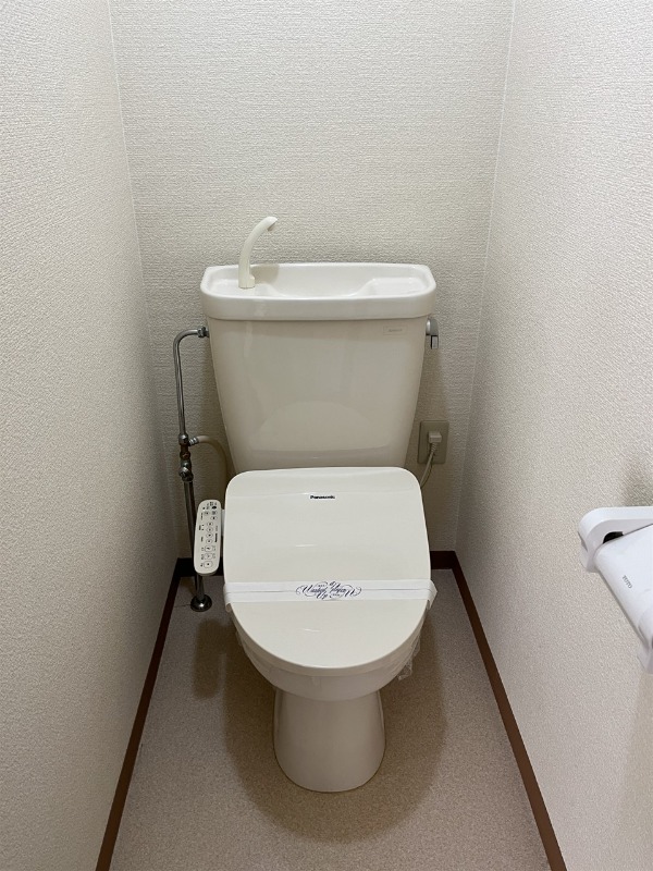 ＪＲ東海道本線 天竜川駅 徒歩34分 4階建 築29年のトイレ写真