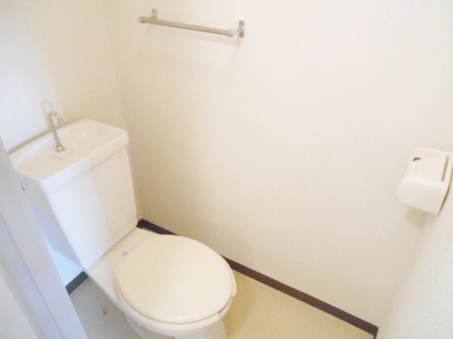 大坂屋ビルのトイレ写真