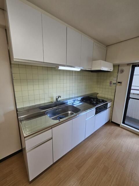 キッチン　中銀音羽マンシオン　文京区音羽１