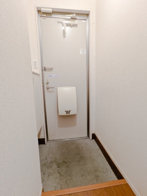 玄関　図面と現状に相違がある場合には現状を優先