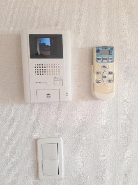 セキュリティ　カメラ付インターホン