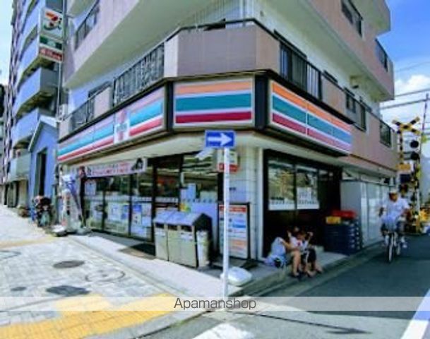 コンビニ　セブンイレブン（コンビニ）まで361m