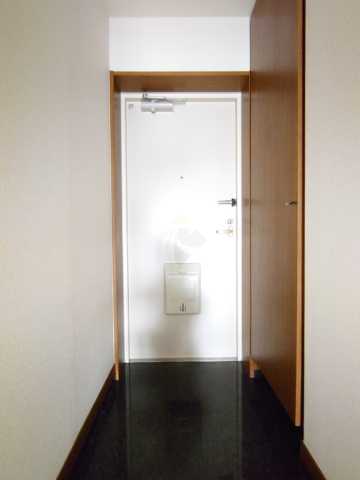 ヴァンテアンライフ高円寺壱番館の玄関写真