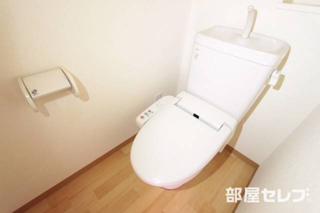 トイレ　お手洗いはこちらです