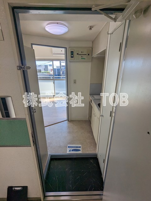 玄関　※別号室参考写真