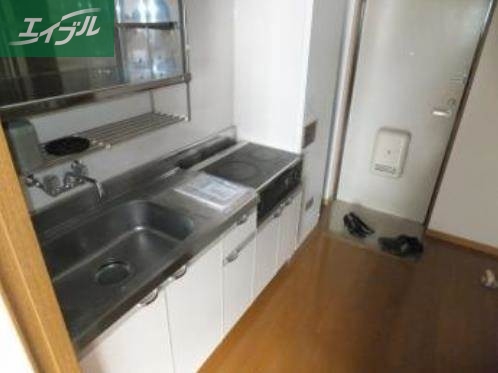 キッチン　別のお部屋の写真です。実際とは異なります。