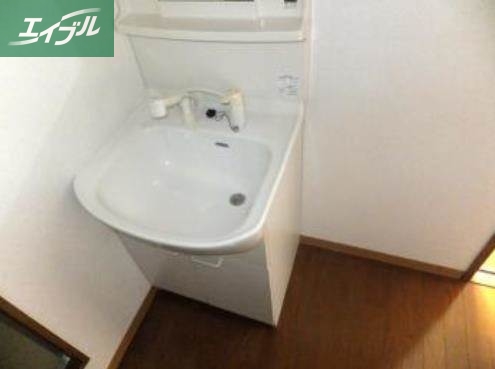 洗面設備　別のお部屋の写真です。実際とは異なります。