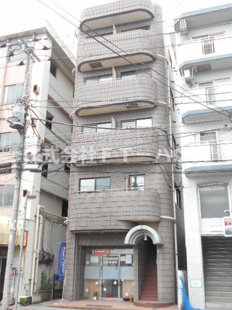 アヴァンスの外観写真
