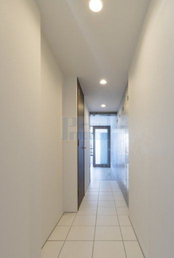 玄関　広々とした玄関部分