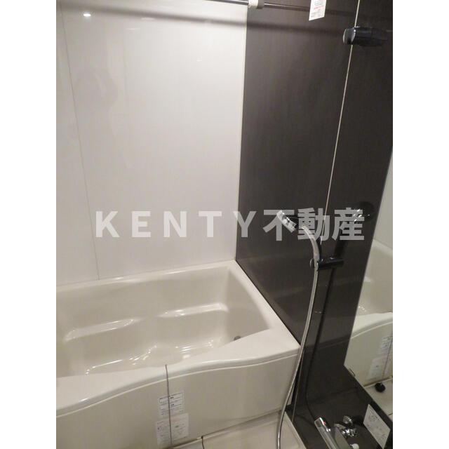 バス・シャワールーム　室内写真は別部屋参考写真