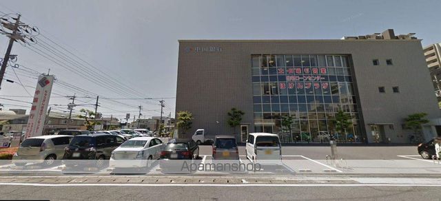 銀行　中国銀行岡山西支店（銀行）まで627m
