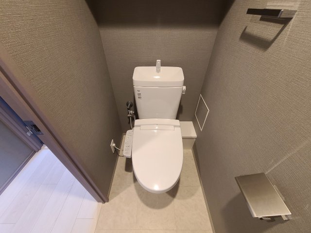 トイレ　レーベン千種吹上AVANCA