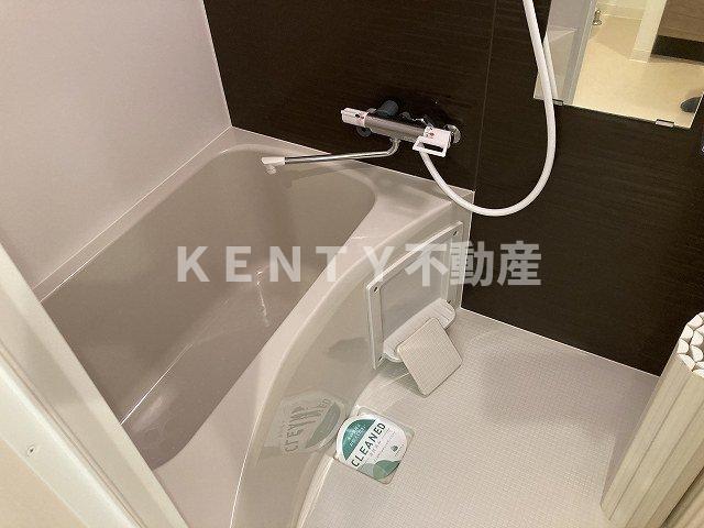 バス・シャワールーム　ゆったり過ごせるお風呂です