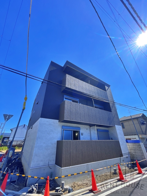 建物外観　外観（建設中）