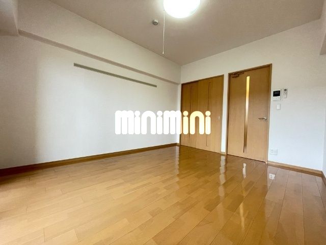 居室・リビング　別号室の写真です