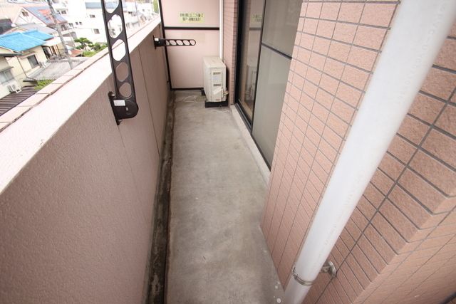 バルコニー　写真は違う号室です。