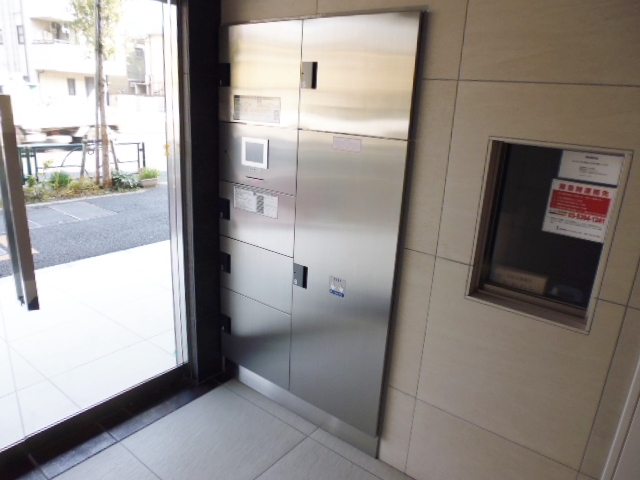 ロビー　集合ポスト付き！