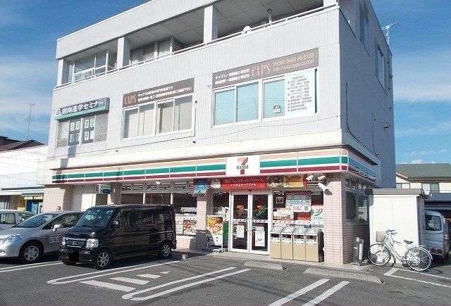 コンビニ　セブンイレブン国府津西店（コンビニ）まで230m