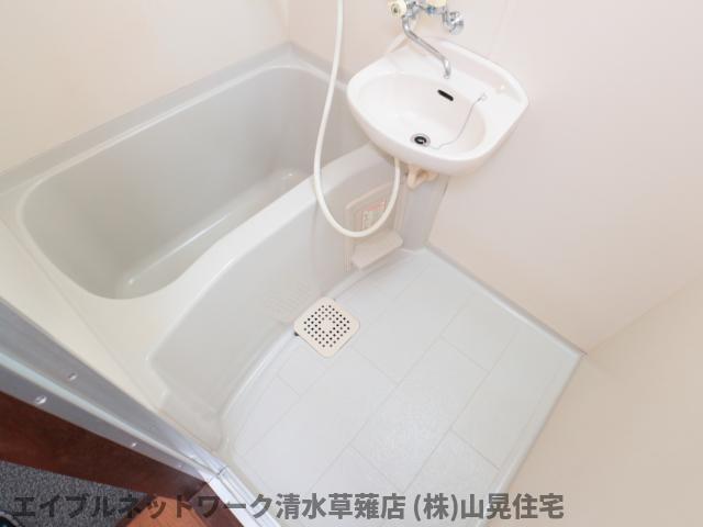 バス・シャワールーム　日々の疲れを癒すお風呂付です