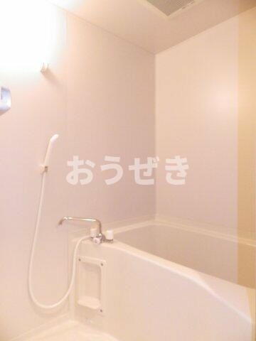 バス・シャワールーム　同タイプです。