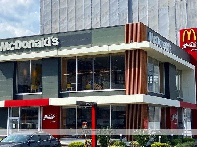 飲食店　マクドナルド上荒田店（飲食店）まで600m