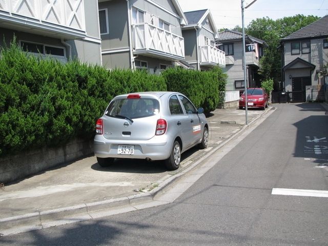 その他共有部分　★各世帯駐車場1台付き無料★