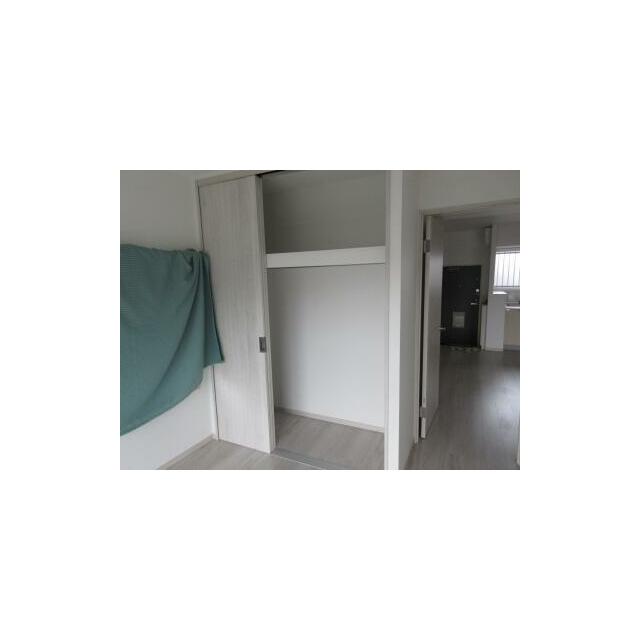 収納　同建物、別部屋の写真を使用しております。