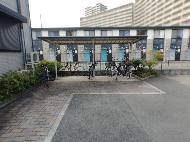 京阪本線 枚方公園駅 徒歩13分 3階建 築27年の外観写真