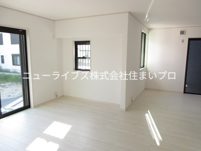 京阪本線 寝屋川市駅 徒歩24分 2階建 築1年の居間写真