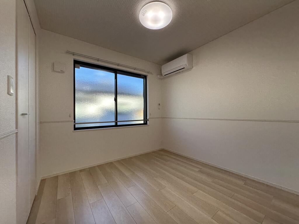 その他部屋・スペース　エアコン2台付き