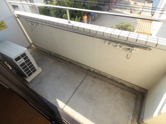 バルコニー　※別部屋の写真です