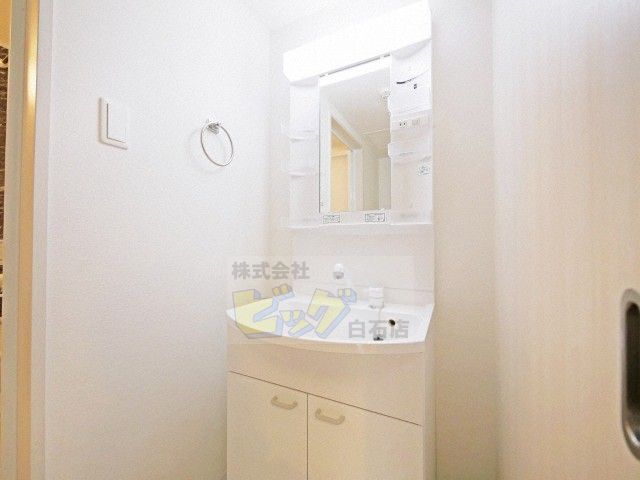 洗面設備　人気の独立洗面化粧台付きです♪
