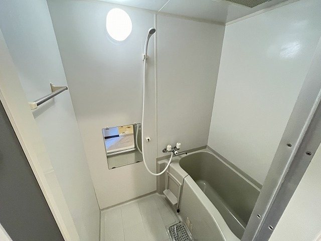 バス・シャワールーム　同物件別部屋