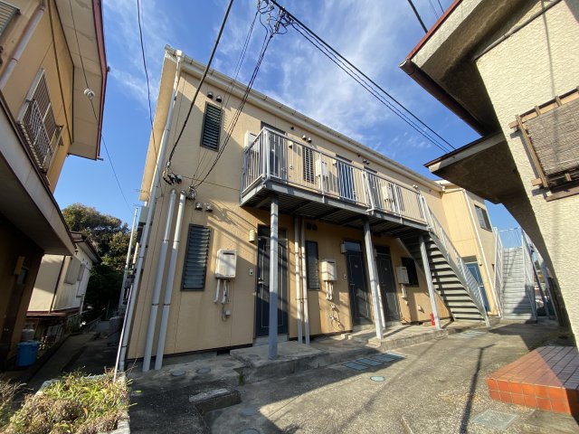 建物外観　京急本線「横須賀中央」駅まで徒歩6分の好立地♪通勤・通学にも