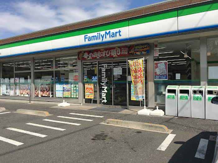 コンビニ　ファミリーマート 磯子願行寺前店（コンビニ）まで300m