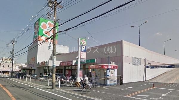 スーパー　ライフ福泉店（スーパー）まで896m