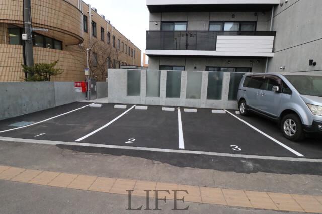 駐車場　駐車場！