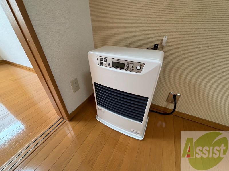その他設備　灯油暖房です。札幌の寒い冬もこれで大丈夫！