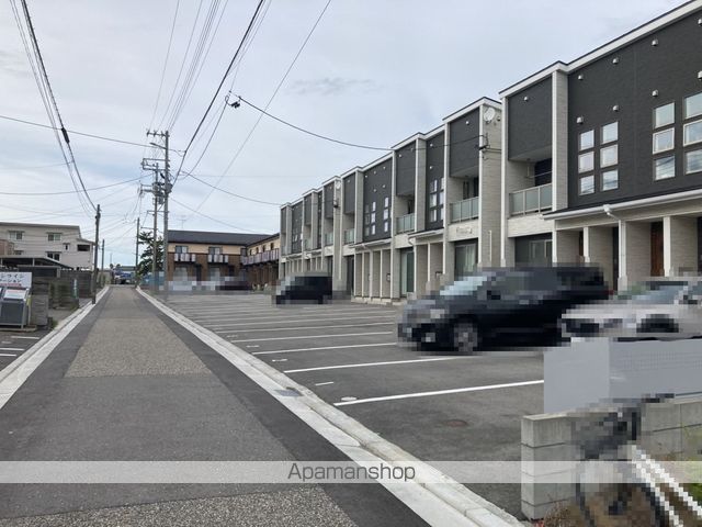 その他　前面道路（その他）まで0m