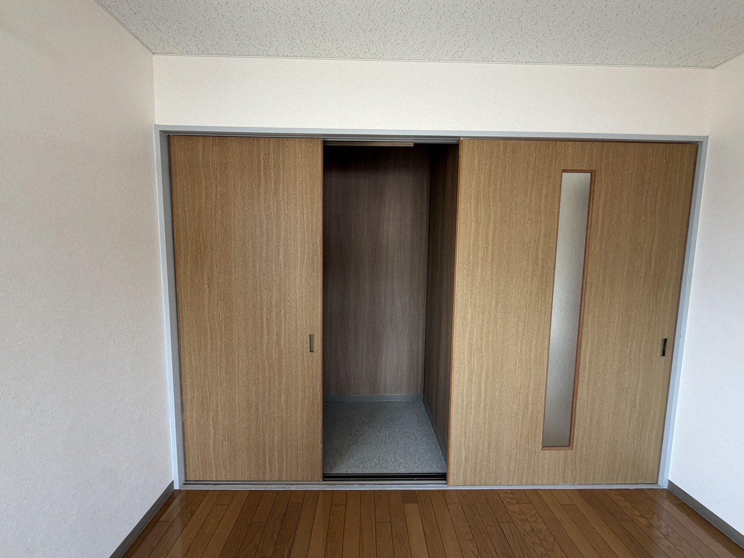 THビルの内装写真