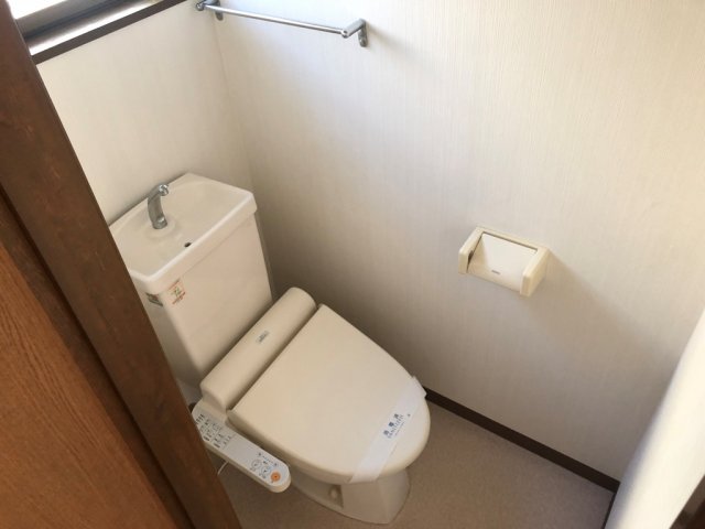 山崎貸家のトイレ写真