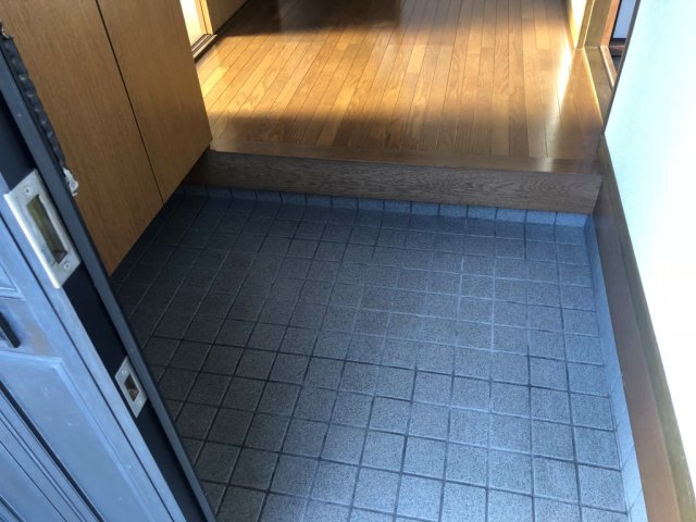 山崎貸家の玄関写真
