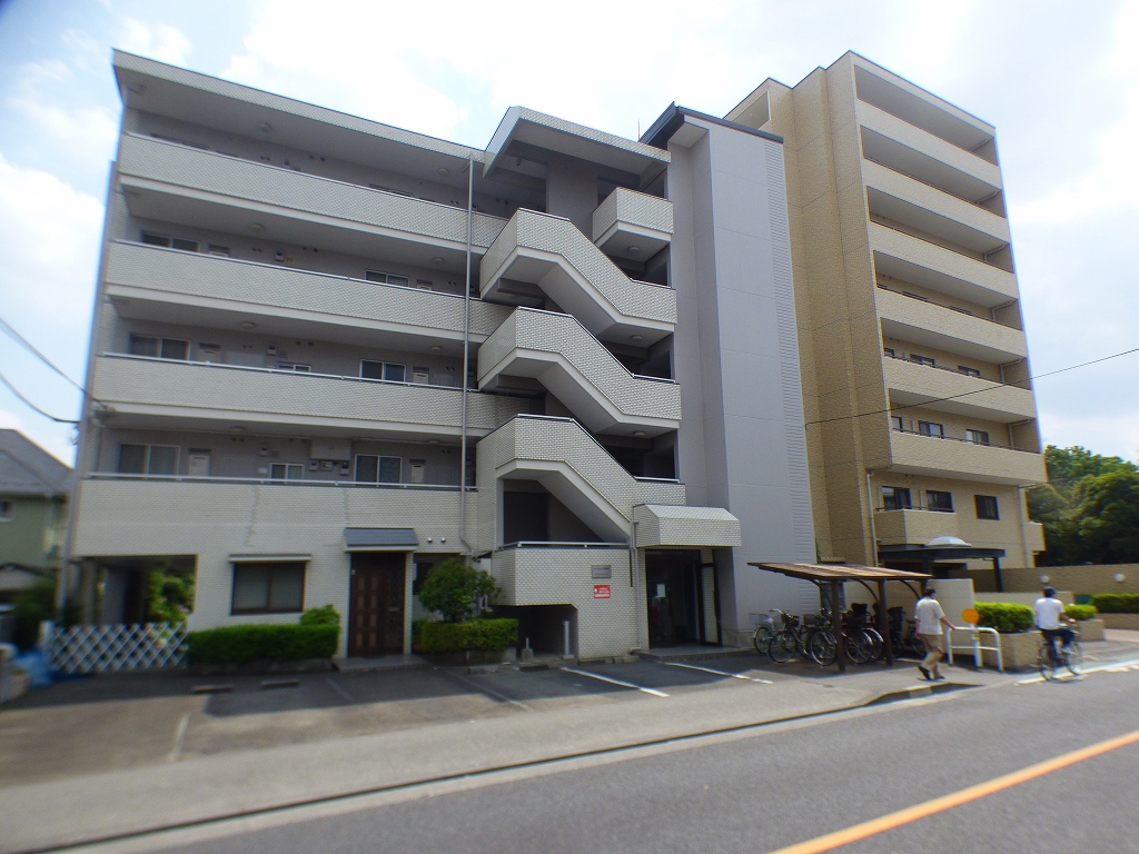 パインヒルズ東府中の外観写真
