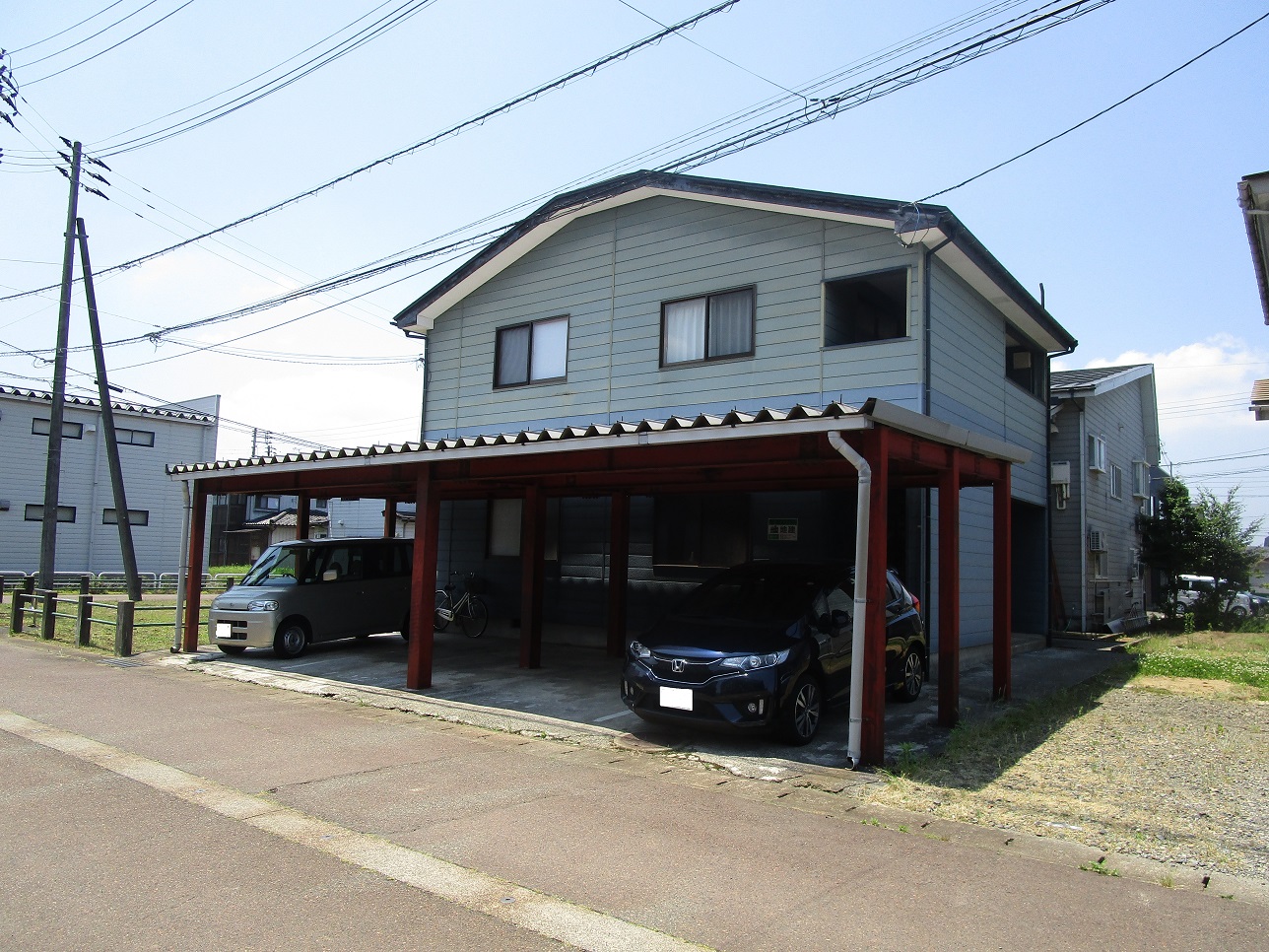 高宝ハイツの建物外観