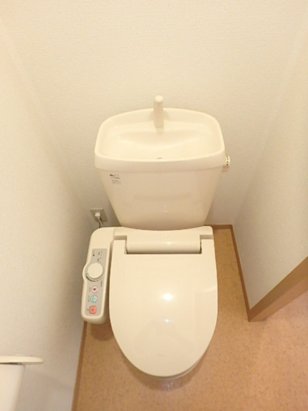 トイレ　図面と現状に相違がある場合には現状を優先